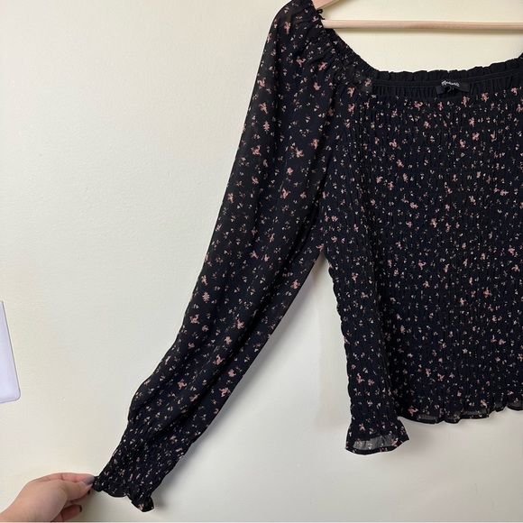 (Re)sourced Georgette Lucie Bubble-Sleeve Smocked Top in Stem Scatter Size Small - Picture 7 of 13